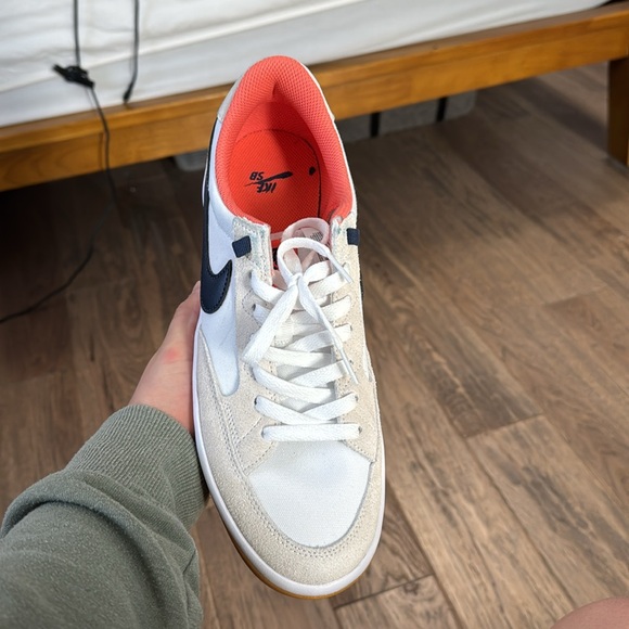 Nike SB Adversary - Picture 6 of 8